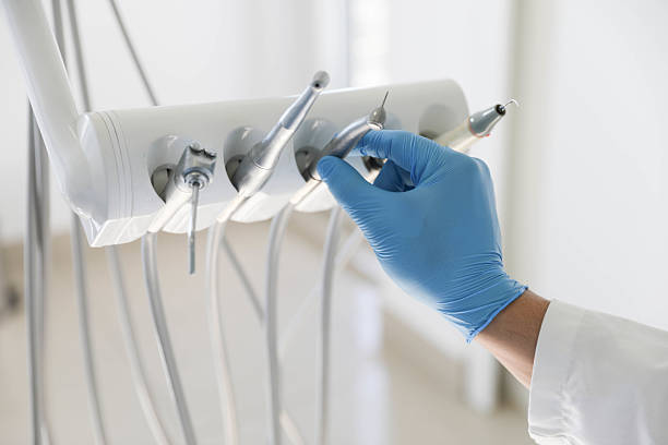 Professional Tooth Extraction technician working in Kingfisher County County, OK